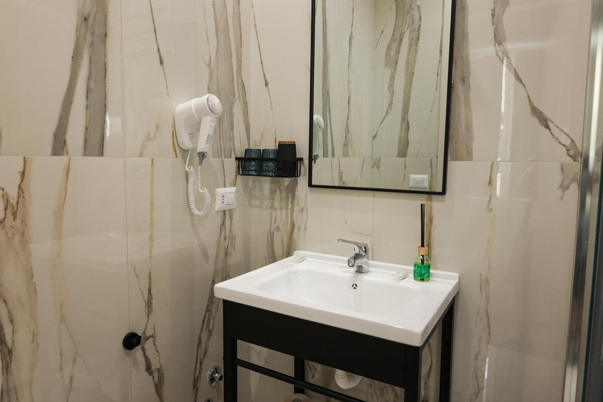 Napoli Station Rooms Ngoại thất bức ảnh