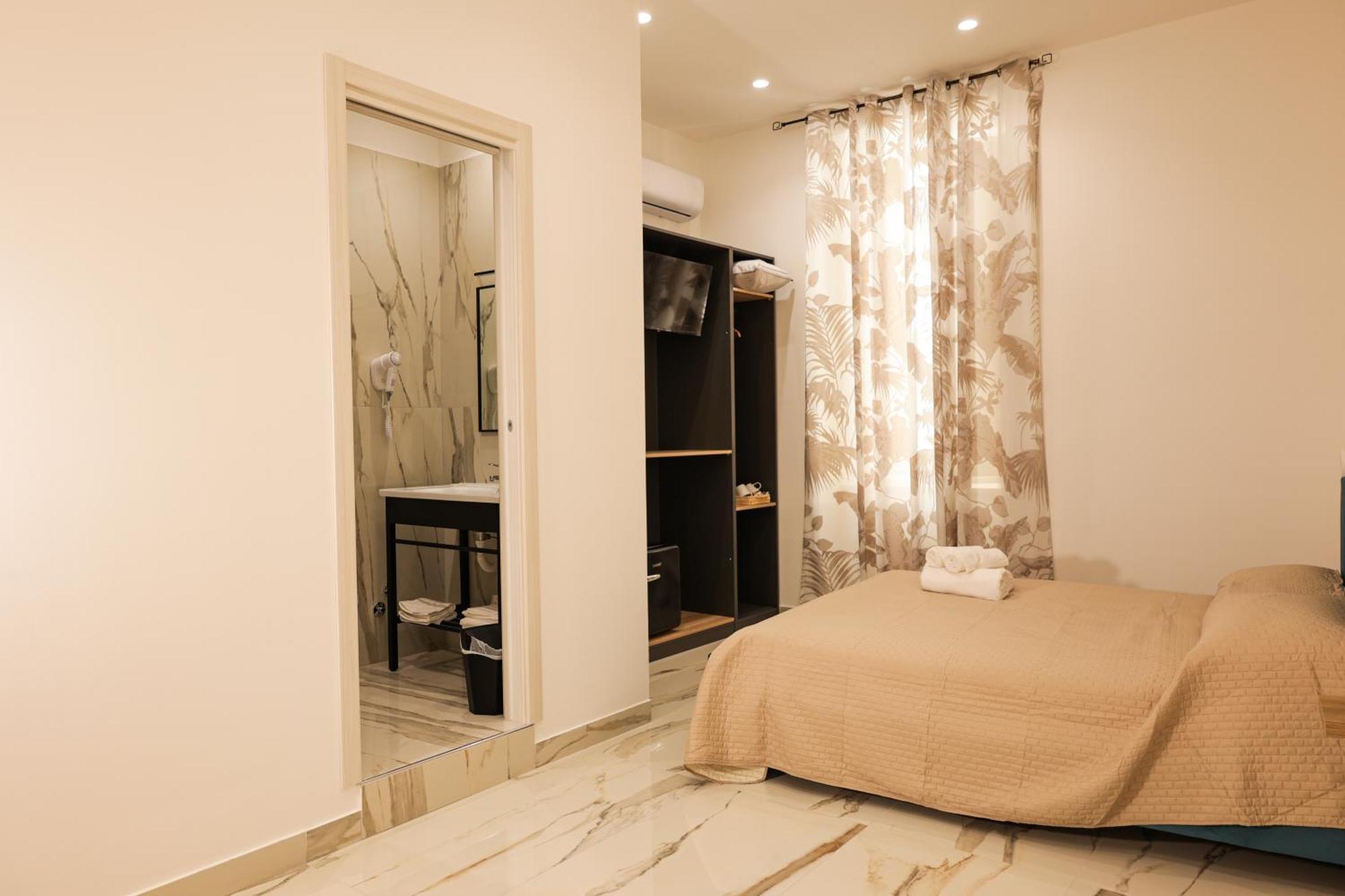 Napoli Station Rooms Ngoại thất bức ảnh
